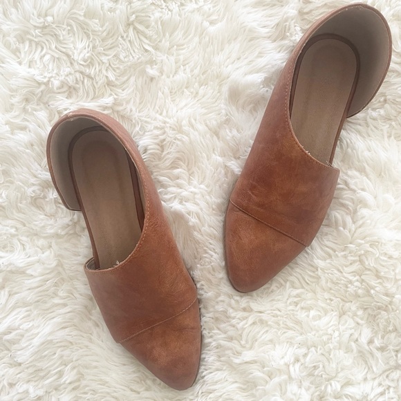 Catherine Malandrino Cognac Cutout Loafers/Flats - Picture 3 of 6